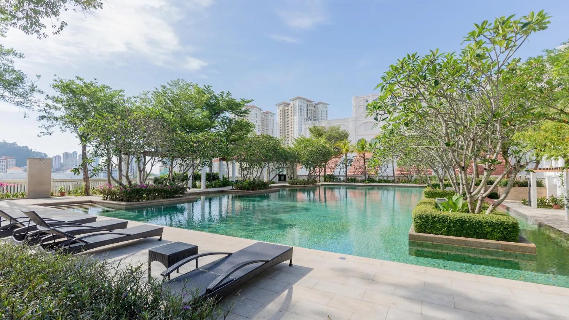 דירה Tanjung Tokong Straits Quay Waterside Suite, By Bayan